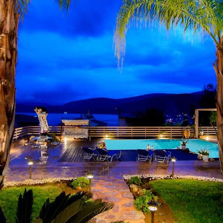 Villa Maira Luxurious With Private Swimming Pool Kórfos Exterior foto