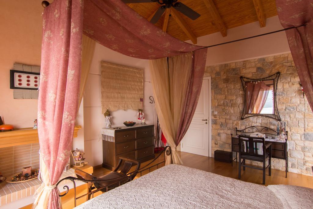 Villa Maira Luxurious With Private Swimming Pool Kórfos Exterior foto